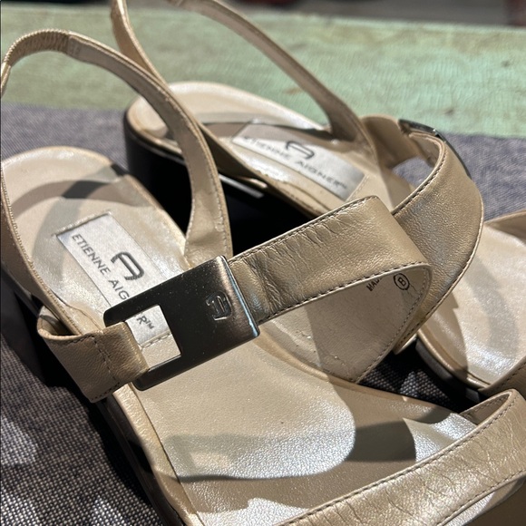 Etienne Aigner Allure Leather Block Heel Sandals 7.5 tan/champagne - Picture 3 of 6